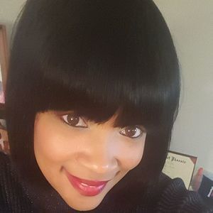 Meet your Posher, Felicia